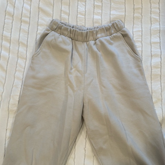 Small Zara sweatpants in off-white/ bone color - Picture 1 of 4
